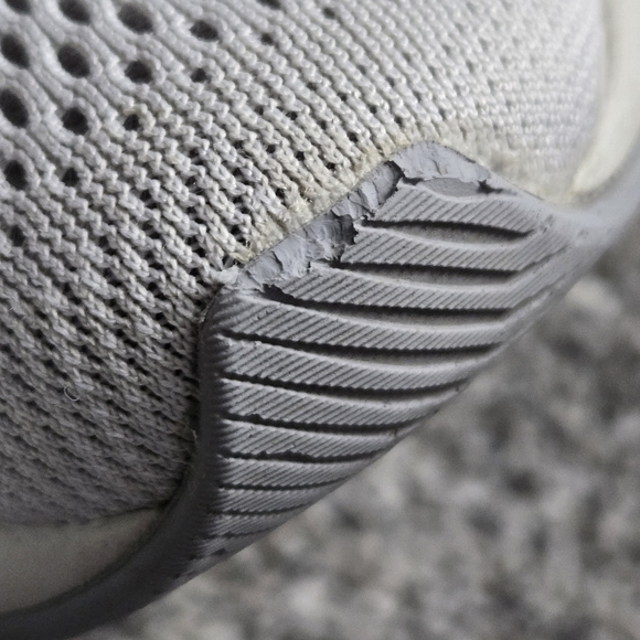 Brooks Women's Ghost 15 Running Shoe Size 7 Gray - Picture 15 of 16